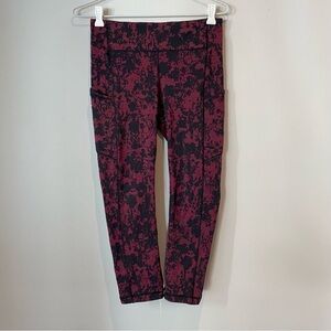 Lululemon Speed Up Crop 21" Scatter Blossom Jacquard Garnet Black, size 6